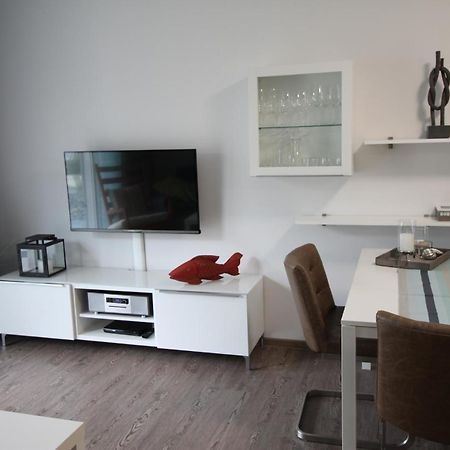Ferienwohnung Dock 31 Neuhaus  Exterior foto
